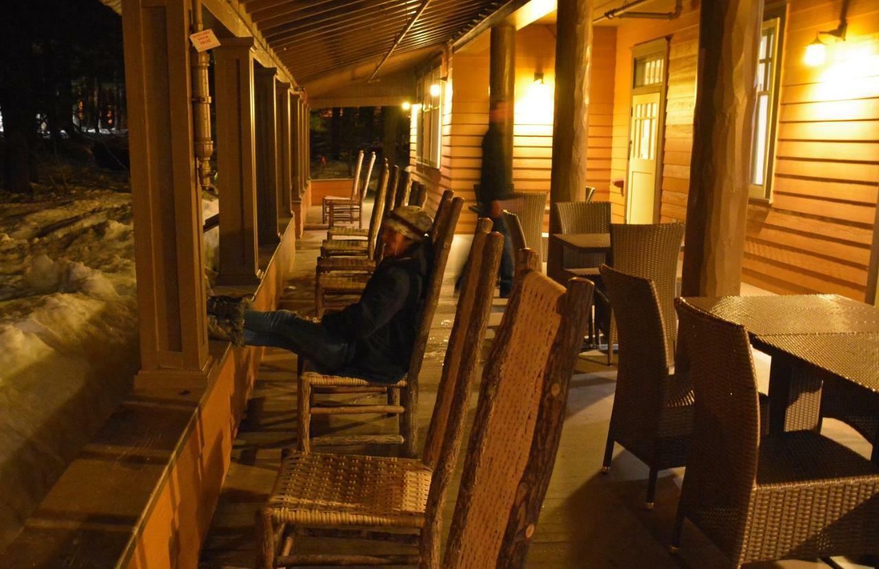 National Park Inn Longmire Exterior photo